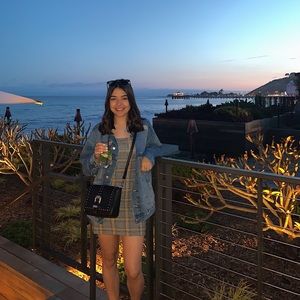 Meet your Posher, Veronica